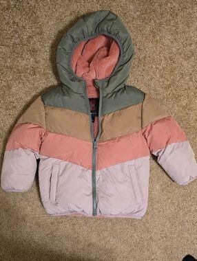 Swiss Tech Colorblock Hooded Puffer Jacket